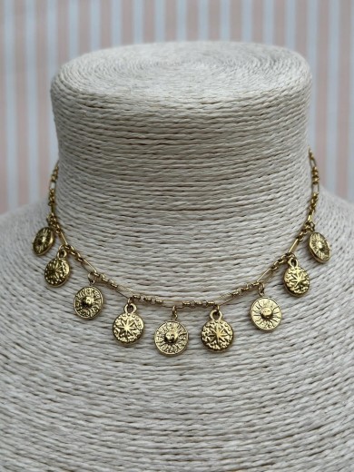 Collier avec médeaillons