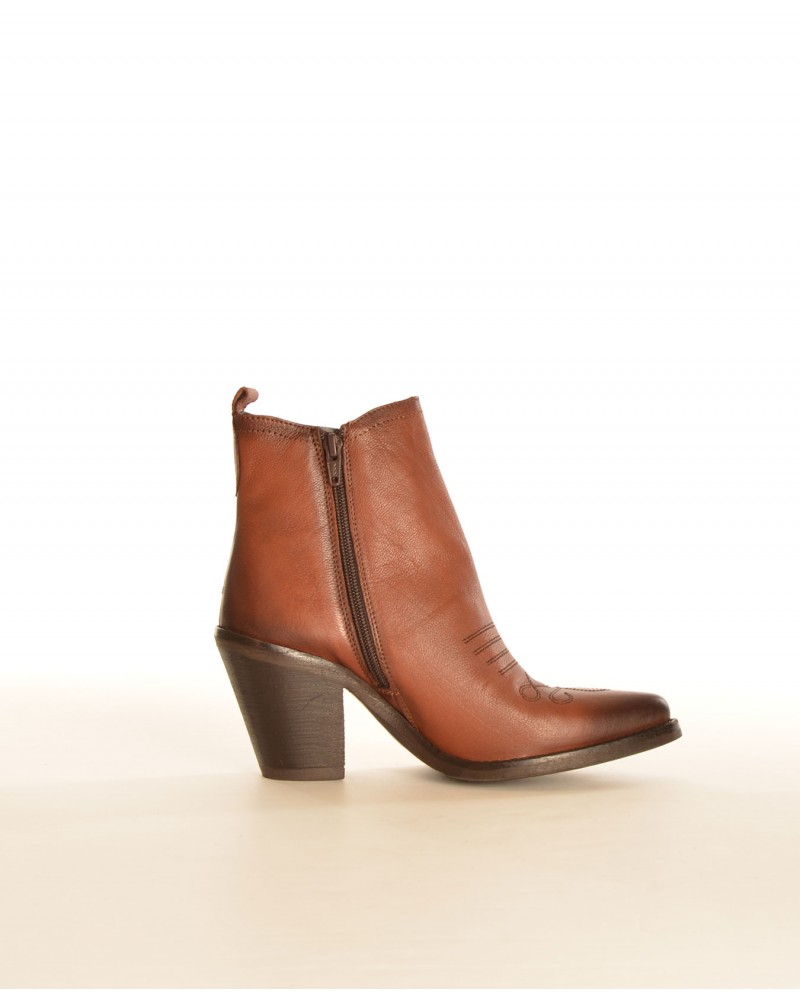 boots style santiag