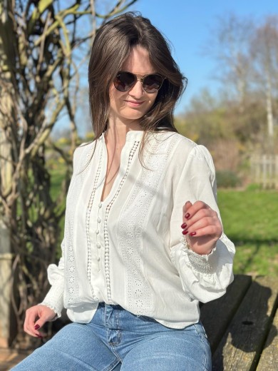 Chemisier blanc col v