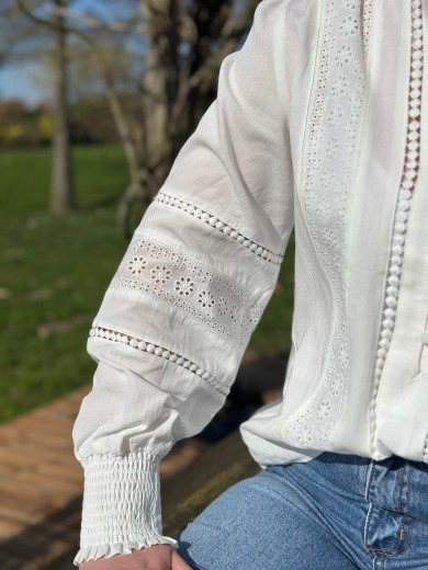 Chemisier blanc col v